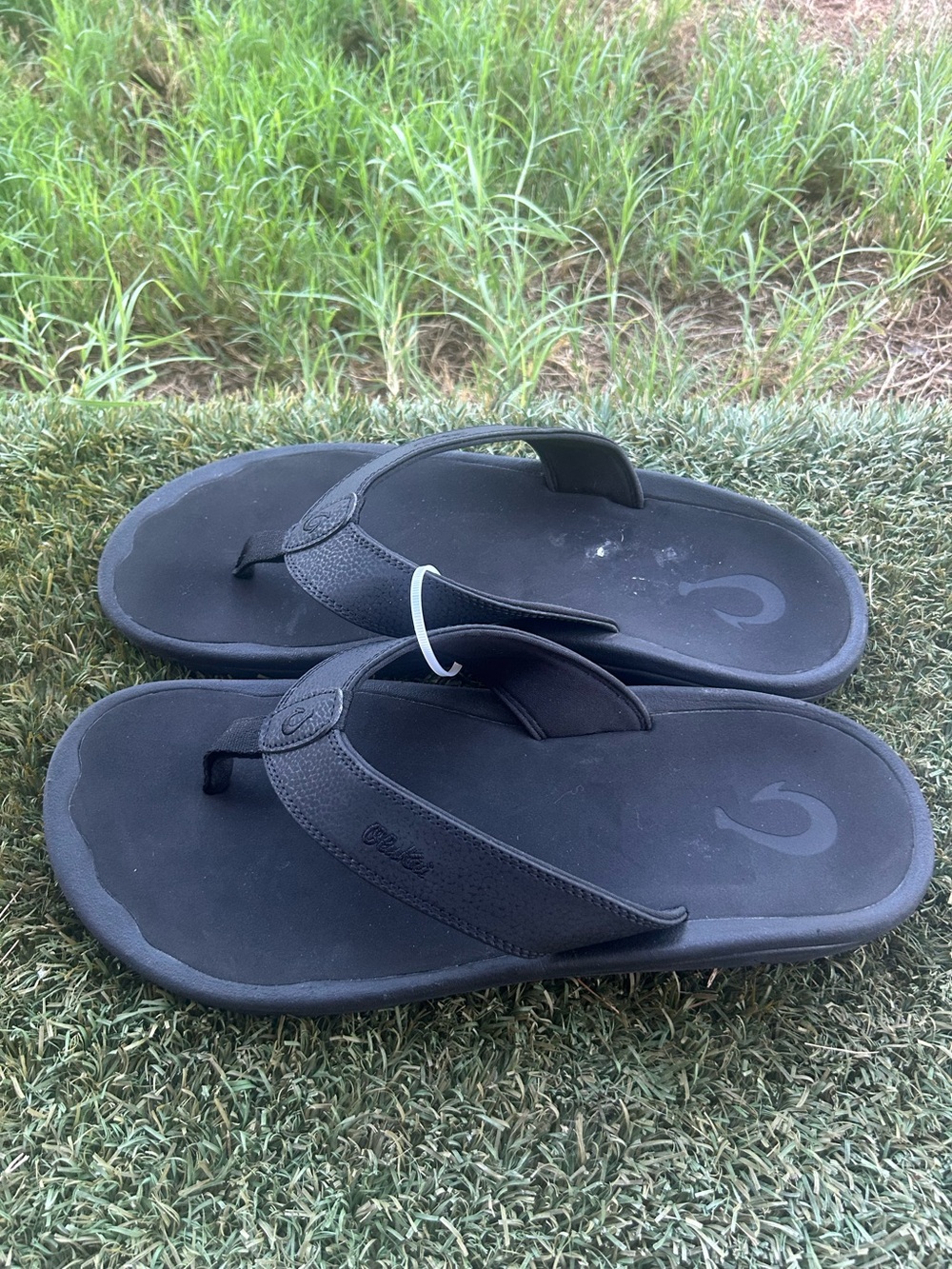 Men’s Olukai Ohana Black Thong Sandal sz 14